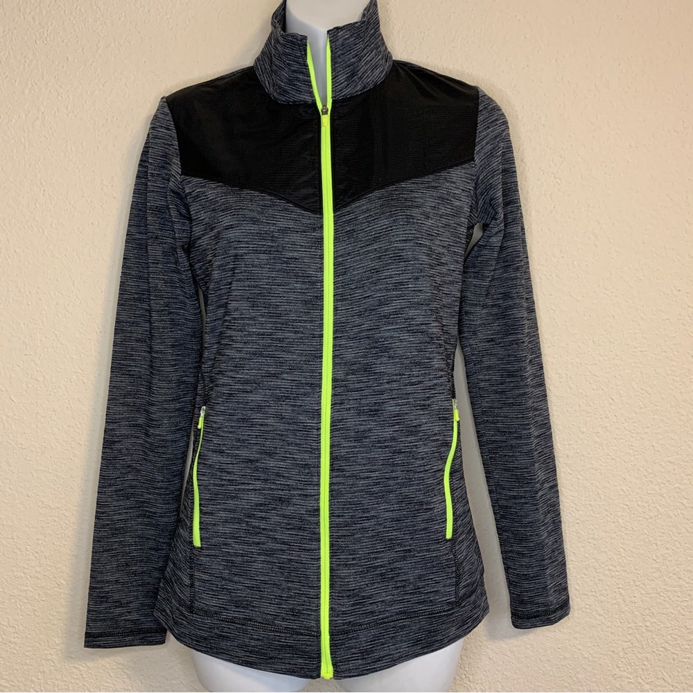 Women’s Nike Golf Dri-Fit long sleeve zip front top. Size XS New with Tags!